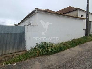 Armazém e anexos com capacidade de construção de moradias - Grande imagem: 4/16