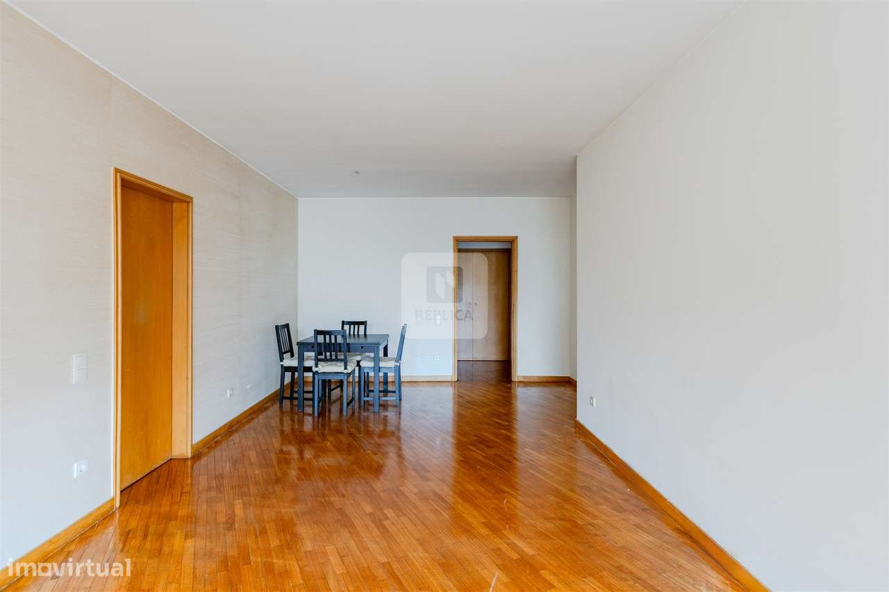 Apartamento T1 para Arrendamento com Varanda na Quinta de Miramar, Foz - Grande imagem: 4/27