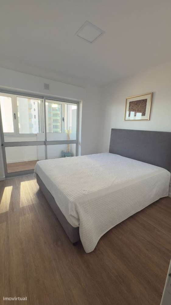 APARTAMENTO T1 kitchenette remodelado, junto à praia. Vistas de mar-22