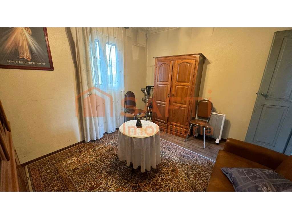 Moradia T3, em zona sossegada - Grande imagem: 3/12