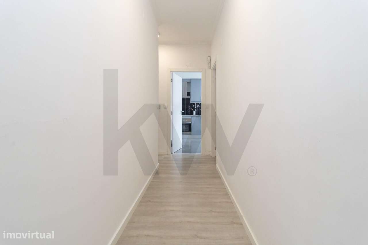 Apartamento T4 Duplex na Amora-28