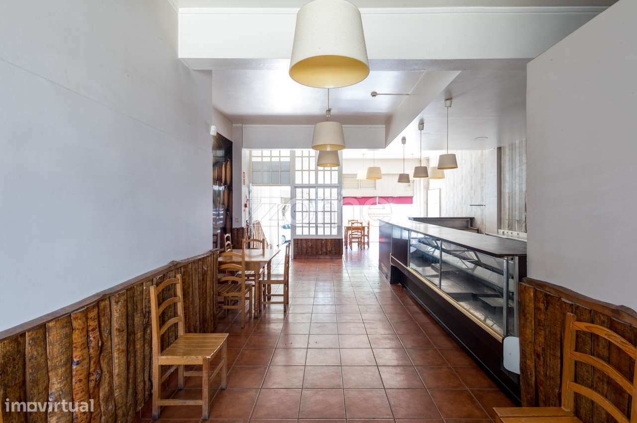 Imóvel para comércio no centro Tomar - Grande imagem: 5/16