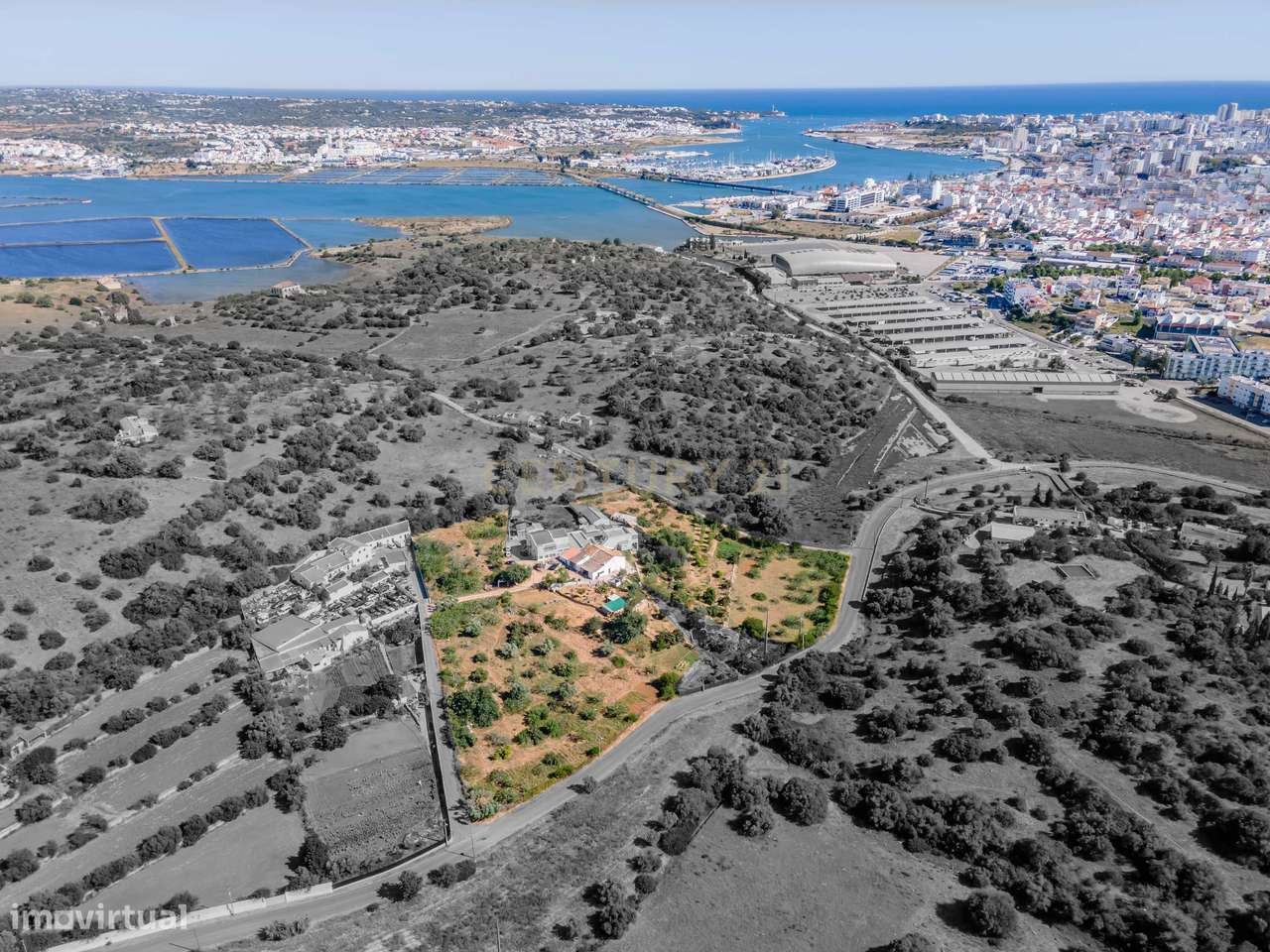 Terreno Misto para construção - VENDA EM CONJUNTO COM Ref: C - Grande imagem: 2/7