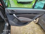 Skoda Octavia Combi 2.0 TDI CR DPF DSG RS - 25