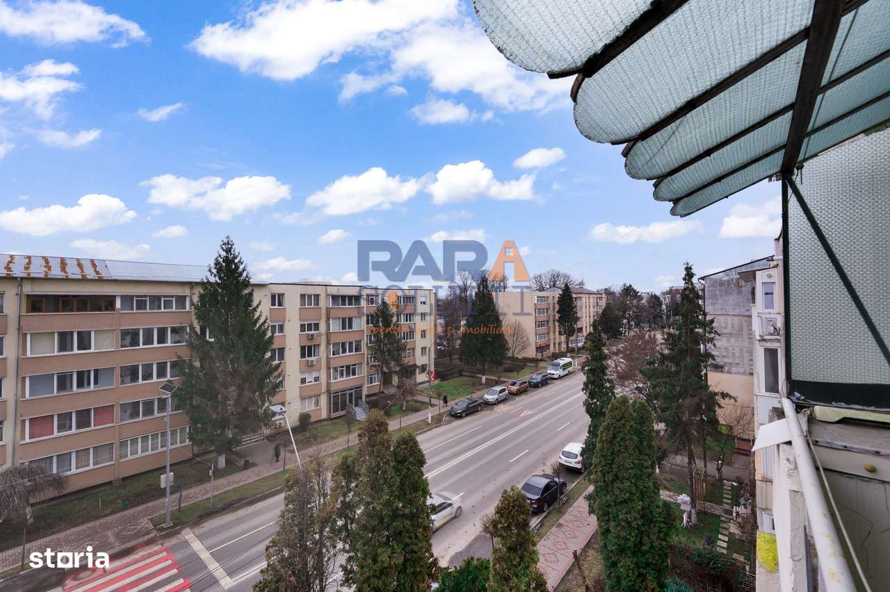 Apartament 4 camere - Ultracentral / Bd. RomanMușat-0