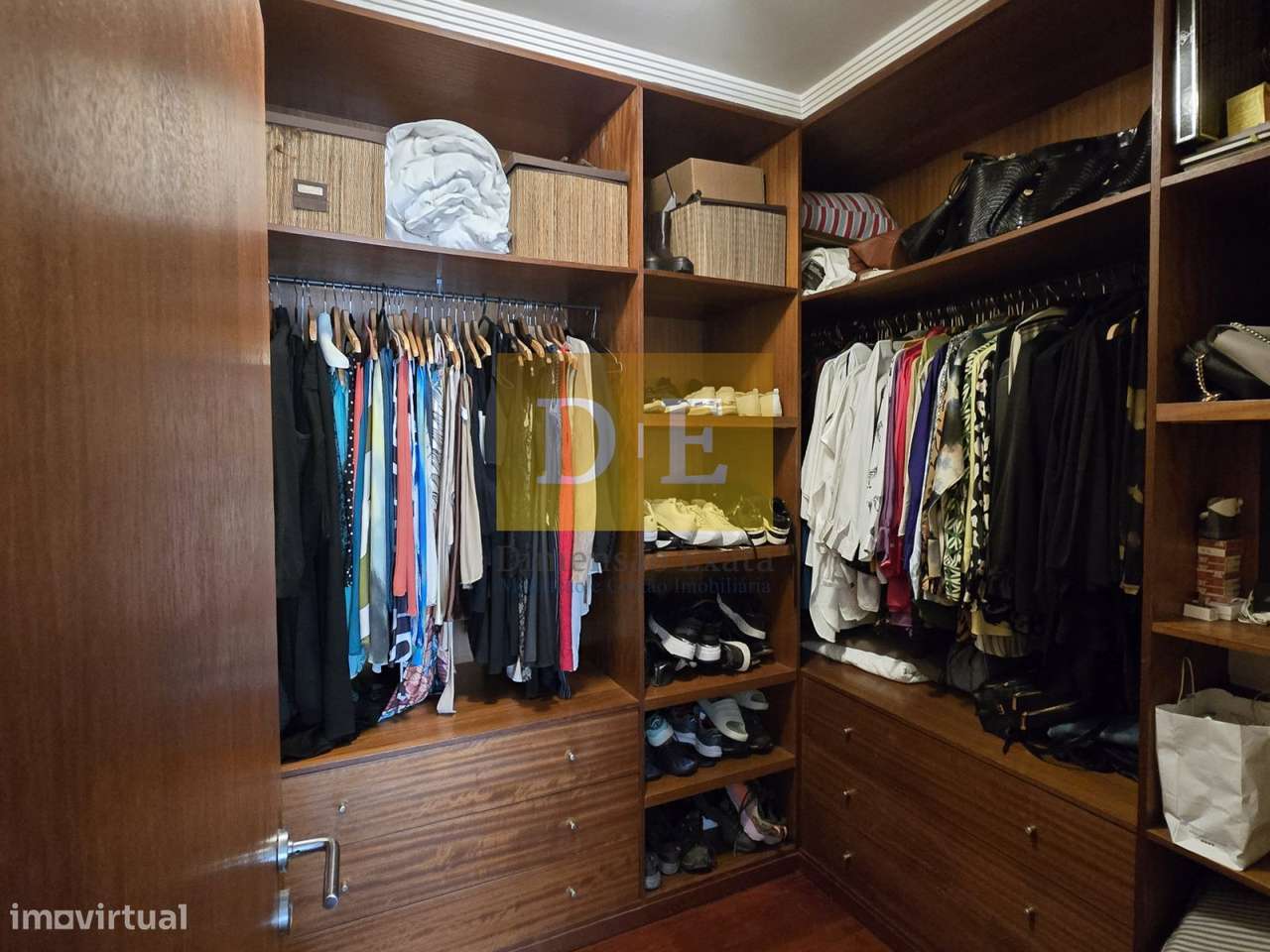 Lindo Apartamento T4 em 1ª Linha de Mar em Matosinhos Sul-14