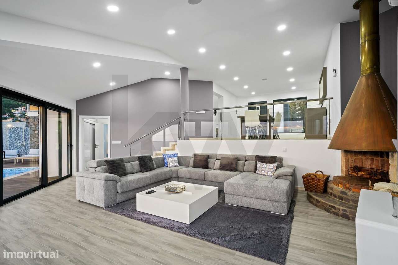 Moradia T4 com piscina e vista oceano, São Gonçalo, Funchal-15