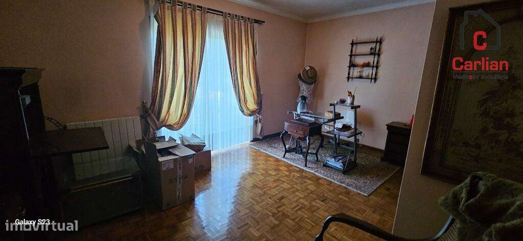 MORADIA T5 NOS CARVALHOS-8