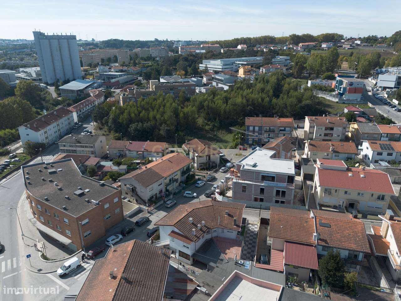 Apartamento T1 NOVO | Cedência de Posição | Junto ao Colégio CCG | Pon-16