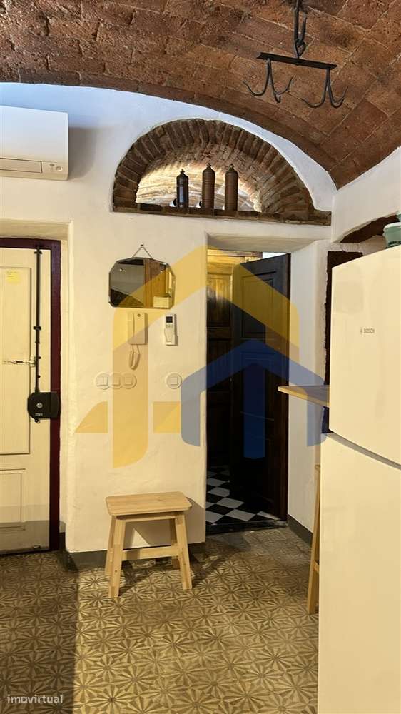 🏡 Moradia Térrea em Banda T2 no Centro de Estremoz-14