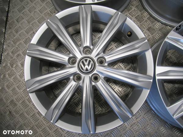 Felgi Vw T-Rock Sharan Tiguan Caddy Passat 6,5Jx17 et52 5x112 5TA - 5