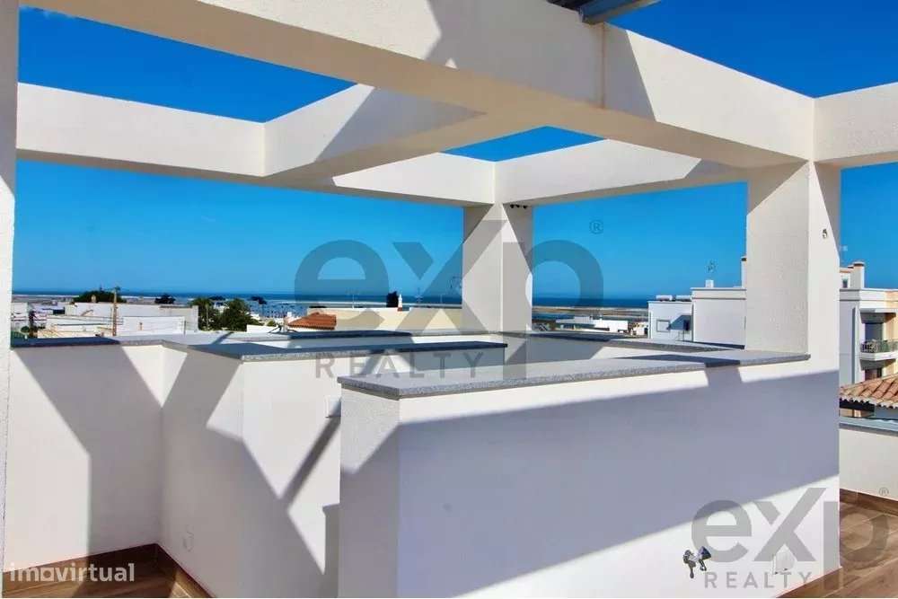 Vivenda V3 de excelência com piscina em Fuseta - Grande imagem: 4/21