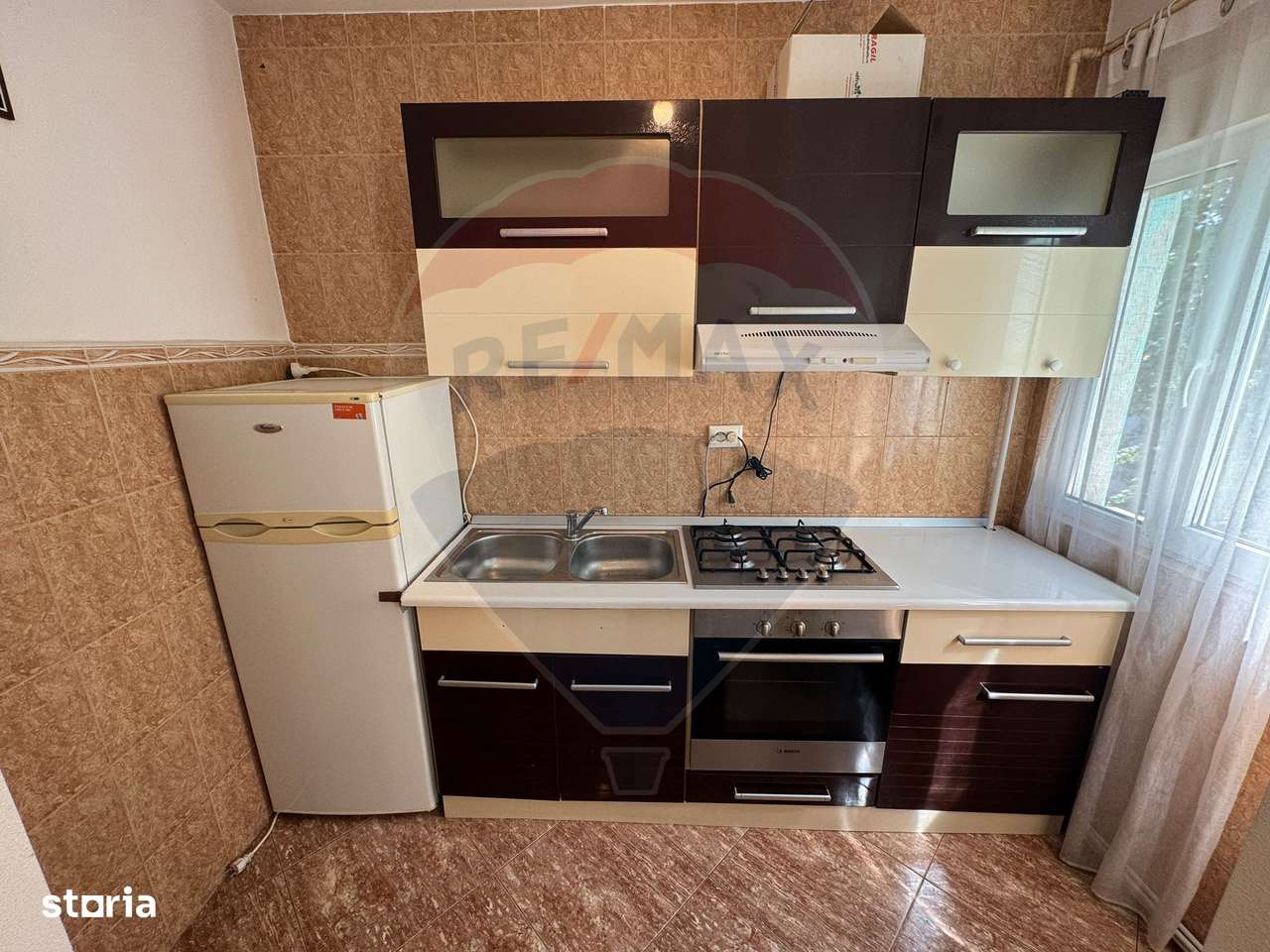 Apartament cu 3 camere de vanzare - Imagine principală: 4/10