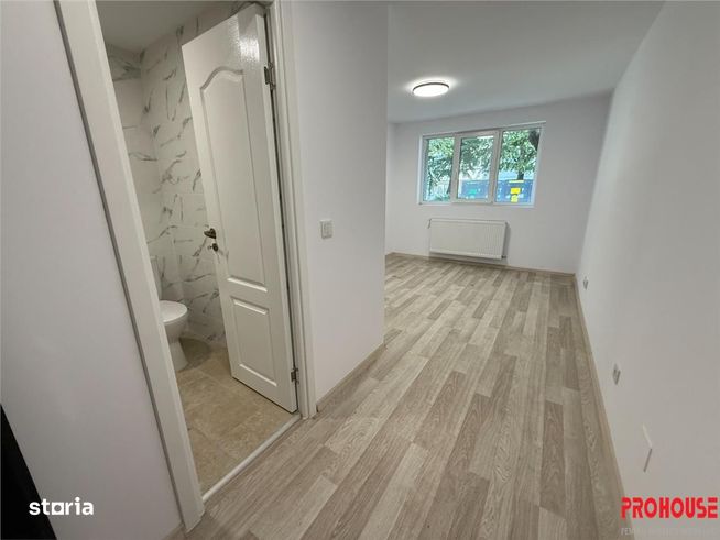 De vanzare Apartamente si Garsoniere noi-15