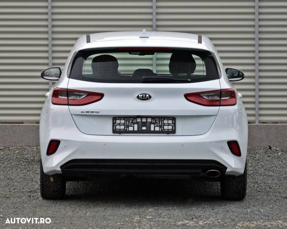 Kia Ceed - 15