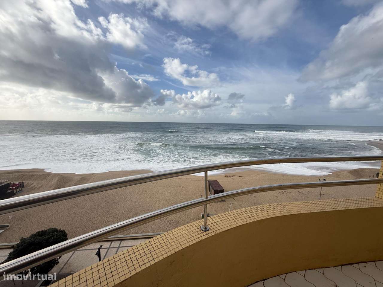 Apartamento T4 Duplex - Avenida dos Banhos (1ª Linha Mar)-20