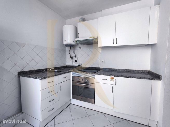 Apartamento T2 com elevador no Miratejo-14
