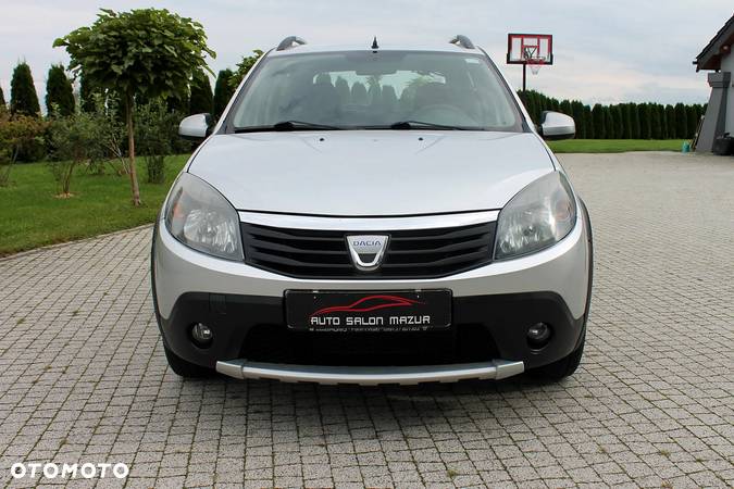 Dacia Sandero Stepway 1.6 - 20