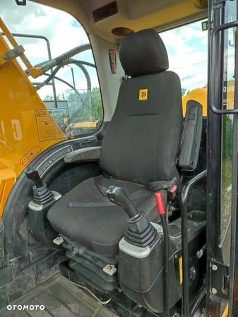 JCB JS 240 LC - 24