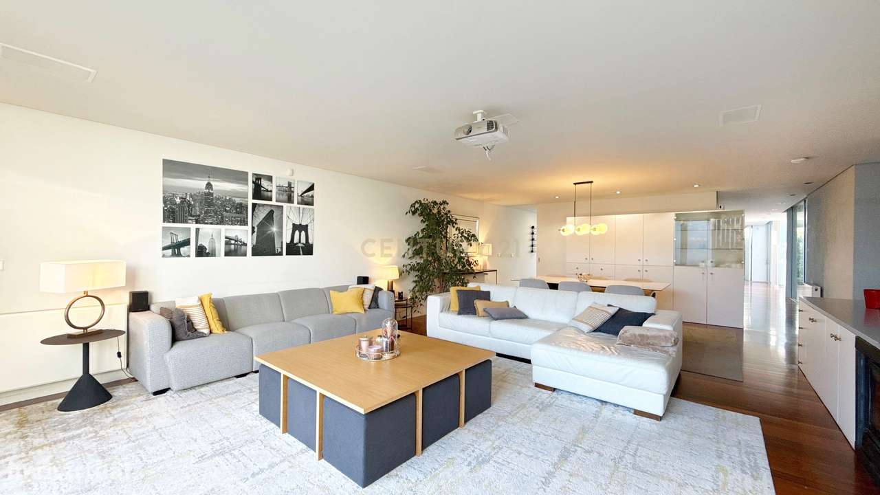 Moradia Térrea de Luxo com Piscina Aquecida e Jacuzzi a 2 km da Praia-5