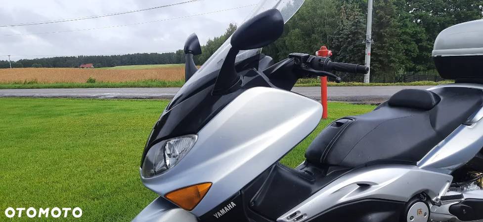 Yamaha Tmax - 17