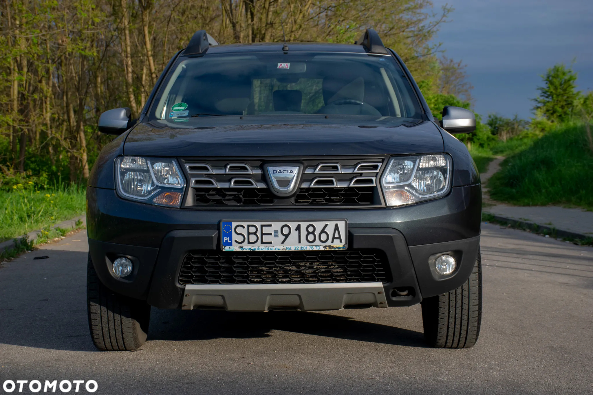 Dacia Duster 1.6 SCe Laureate S&S - 8
