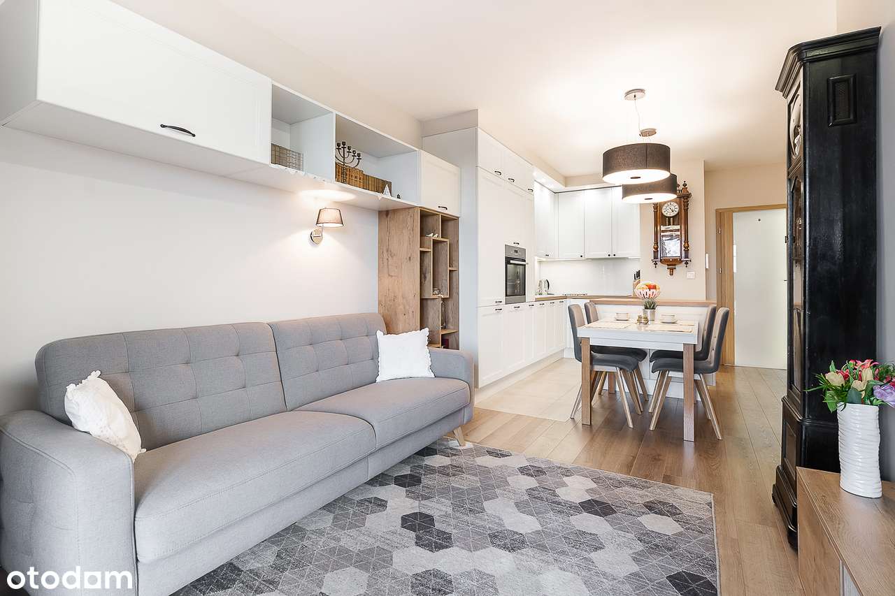 3 pokoje, balkon, 2 łazienki, parking, Krowodrza, Poznańska od 1.10