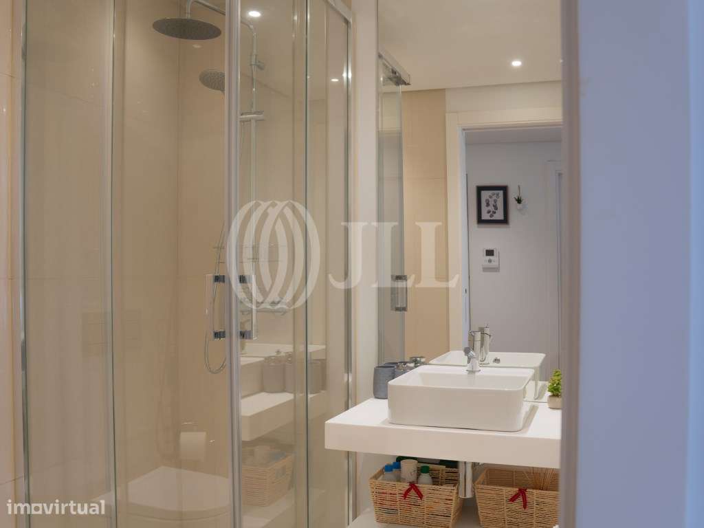 Apartamento T1, com estacionamento e varandas, Algarve-17