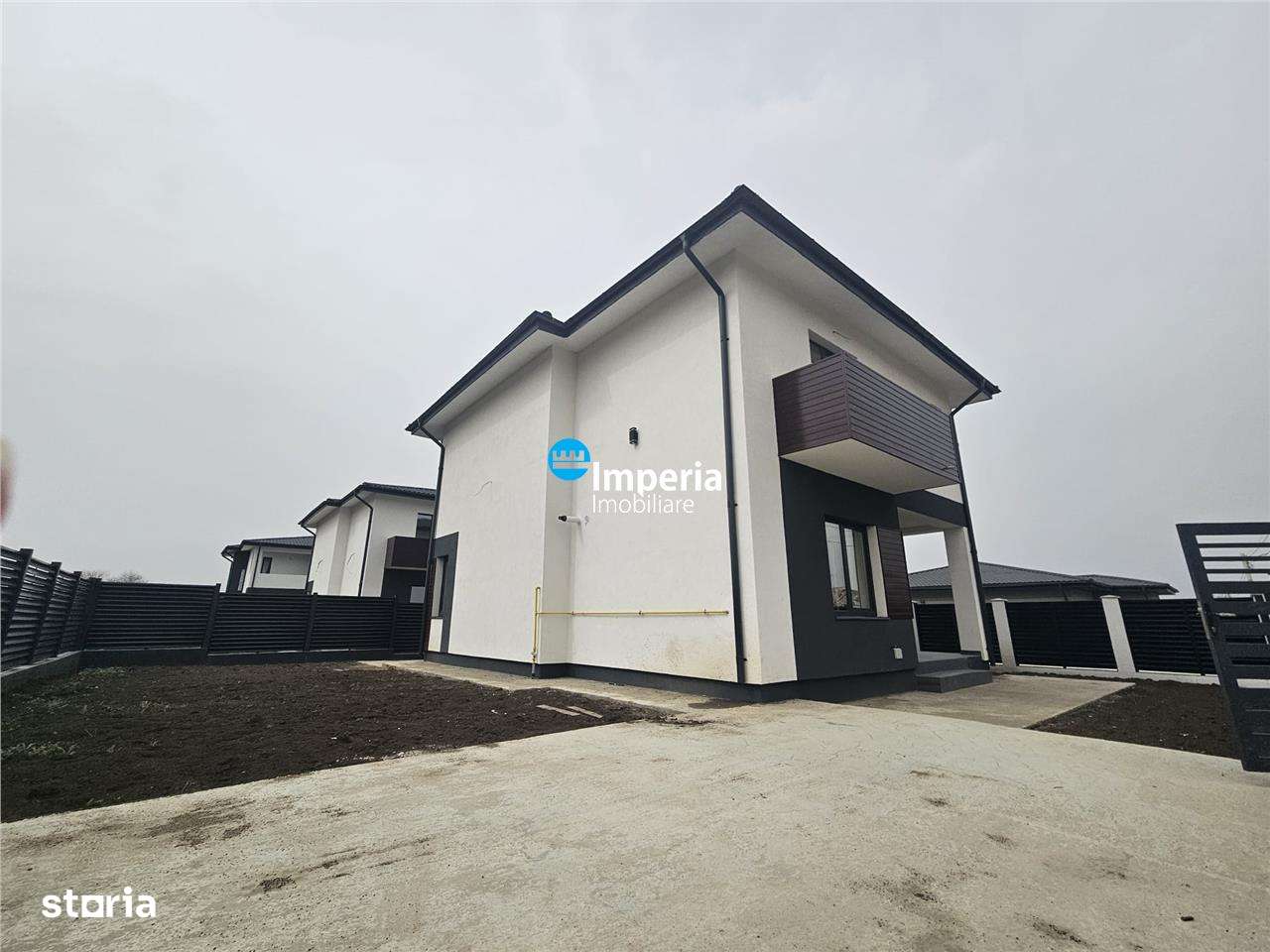 Casa individuala de vanzare, cu un regim de inaltime P+E in zona Buciu - Imagine principală: 2/10
