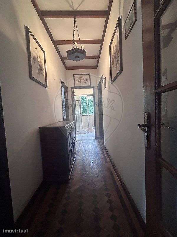 Moradia T5 para venda-12