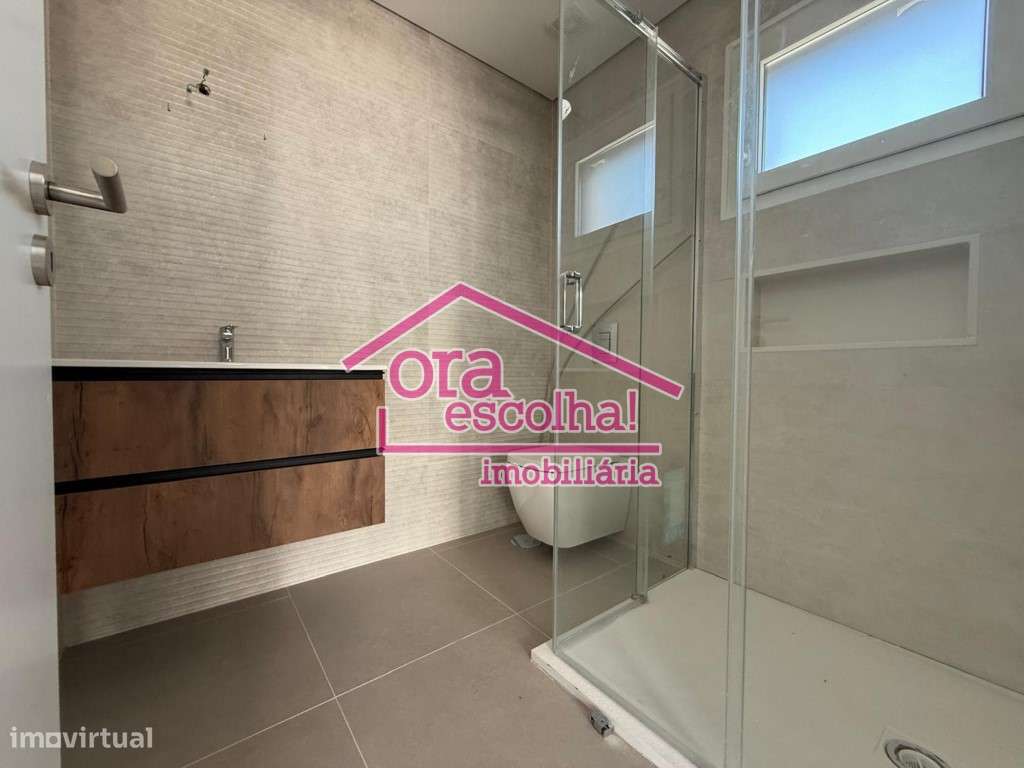 Moradia geminada Nova T3 com PISCINA no Pinhal General - Fernão Ferro! - Grande imagem: 5/13