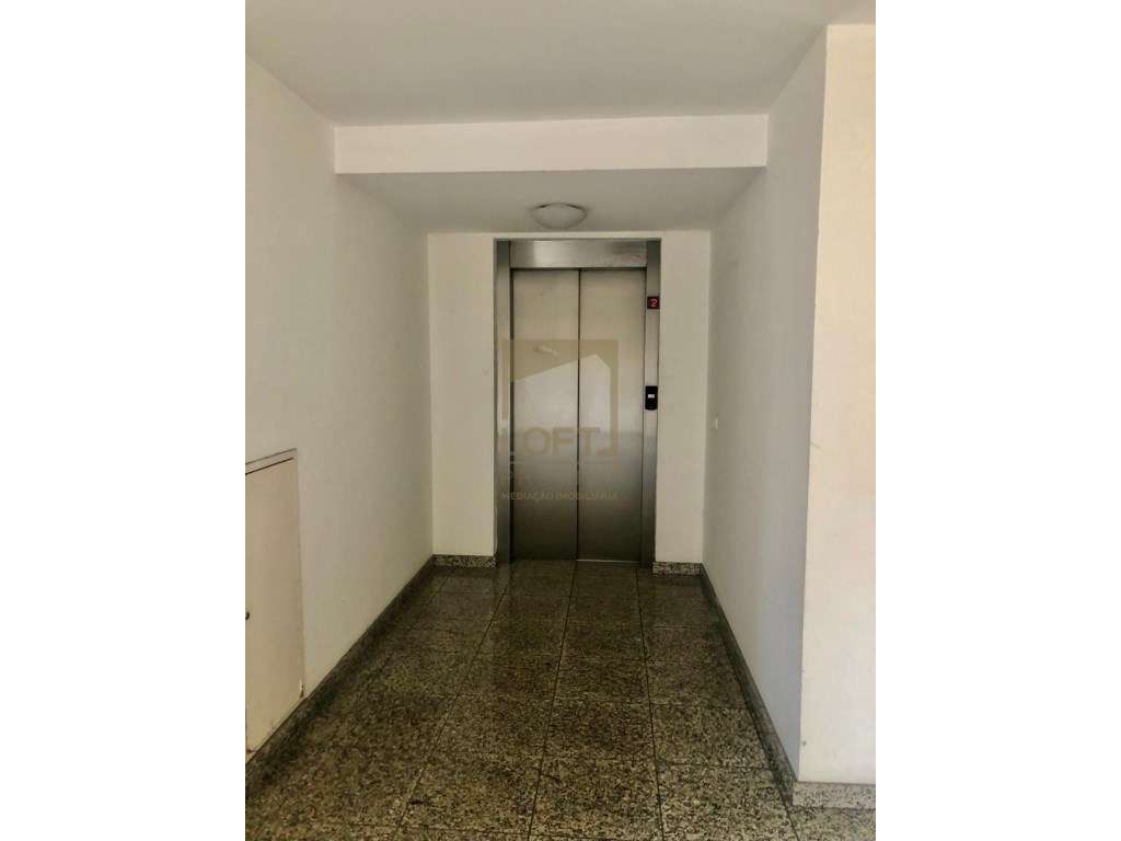 Escritório para Arrendar Junto ao Shopping - Grande imagem: 4/24