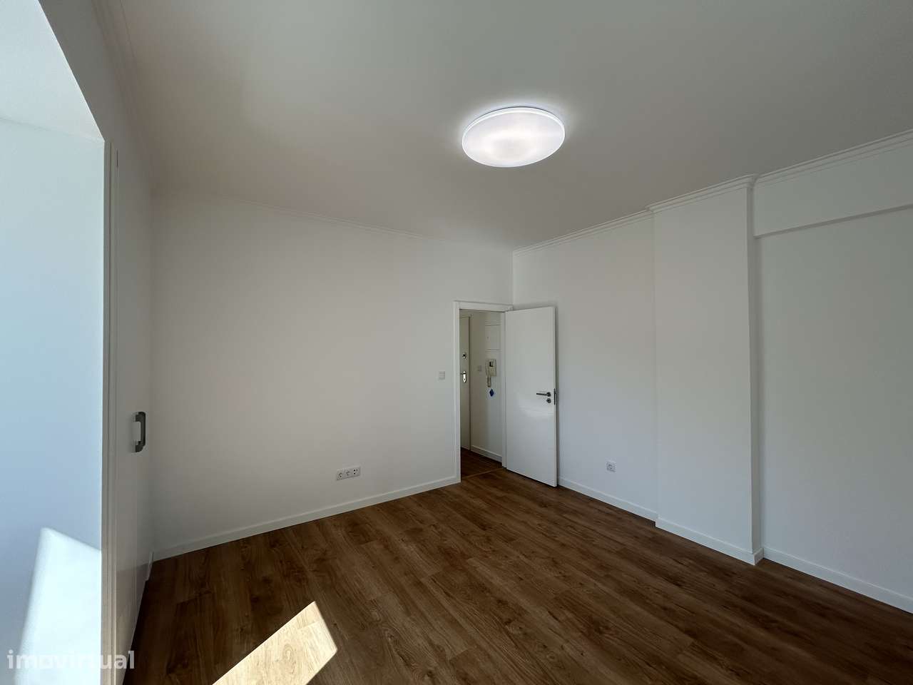 Apartamento T1, totalmente remodelado, em Forte da Casa!-22