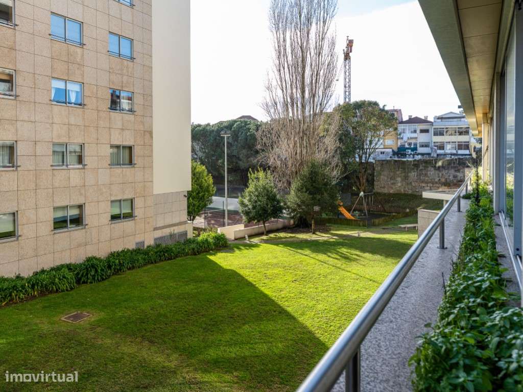 Duplex T3 inserido em condomínio fechado de luxo-52