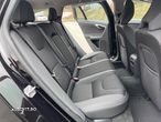 Volvo V60 D4 Momentum - 30