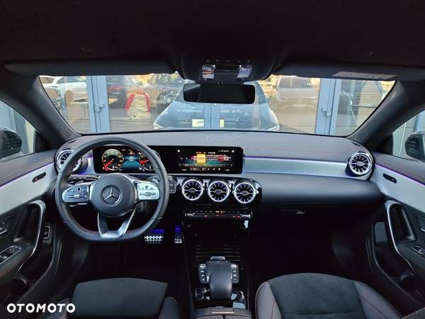 Mercedes-Benz CLA 200 AMG Line 7G-DCT - 13