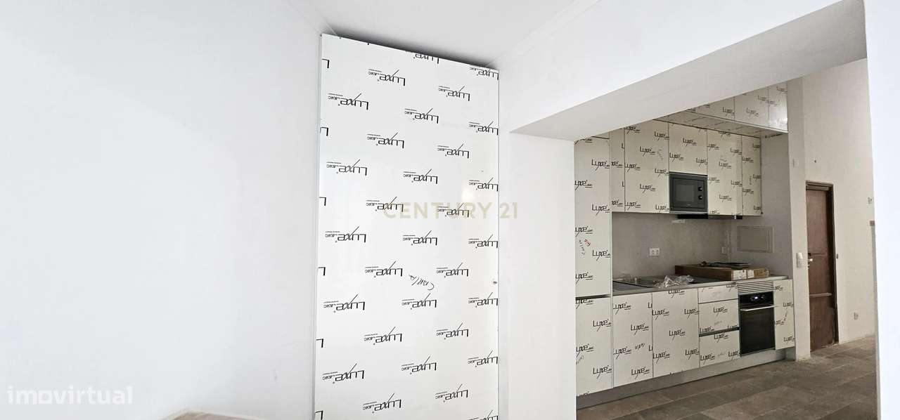 Moradia T2 + 1 no coração do bairro da Ajuda-18