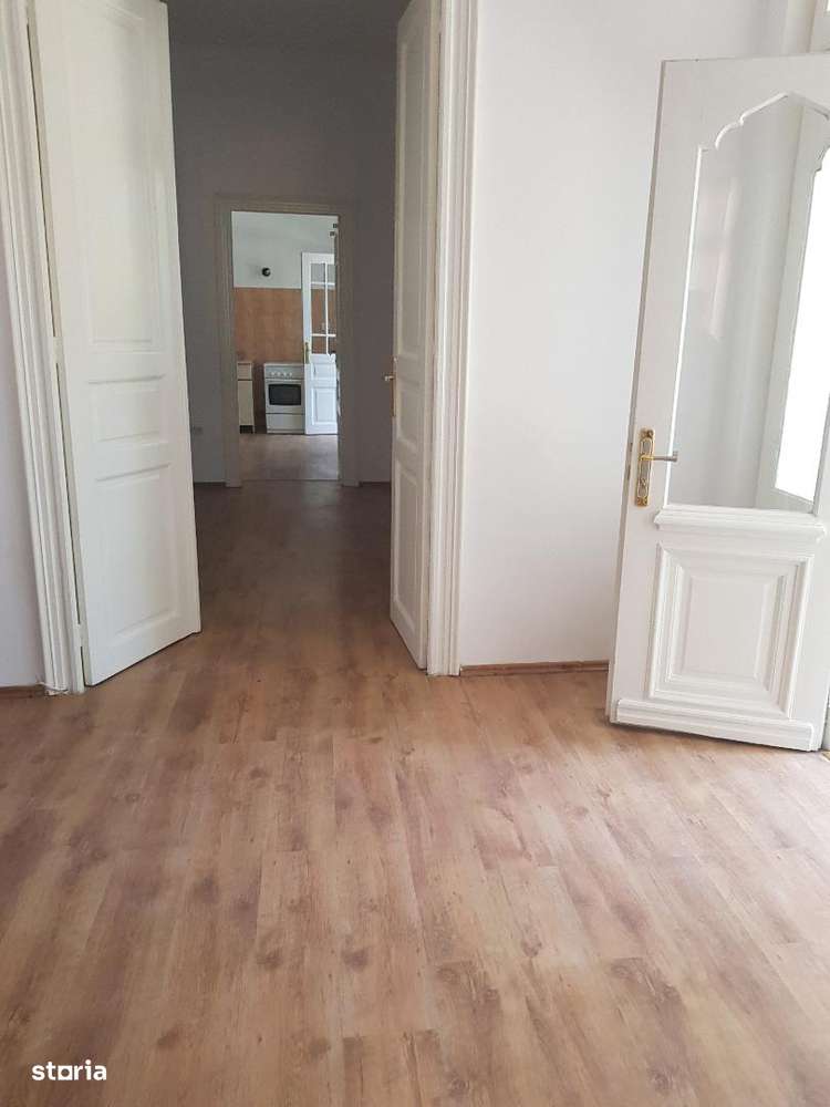 Casa+ teren pretabila pentru activitati-birouri- firme ! - Imagine principală: 4/10