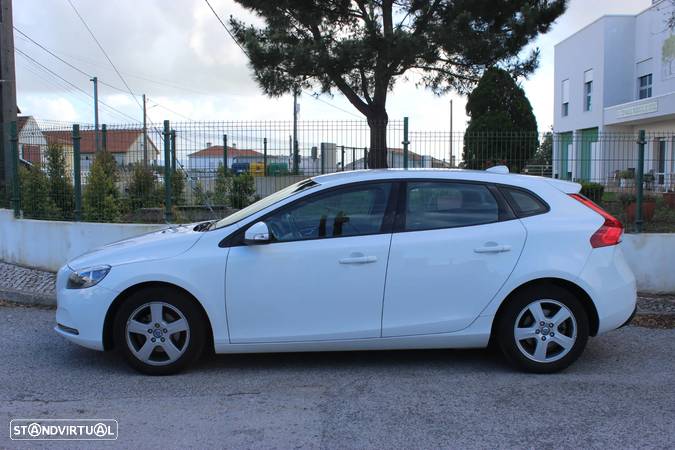 Volvo V40 D2 - 7