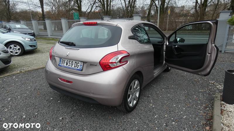 Peugeot 208 1.4 VTi Active - 16