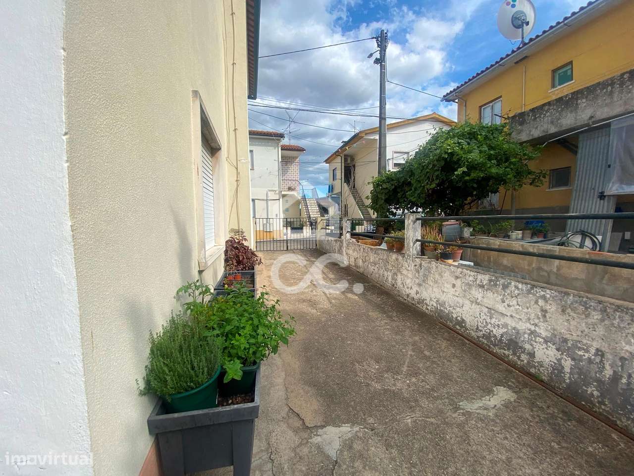 Andar Moradia T3 com Sótão, Logradouro Privado  | Torres Novas-34