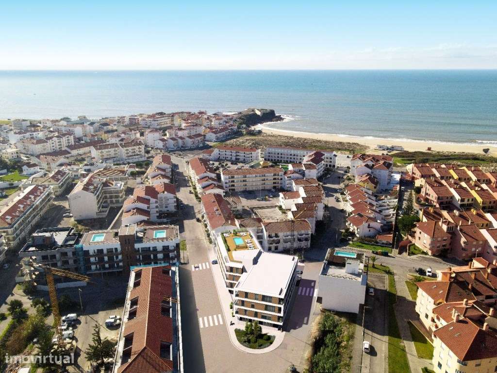 Apartamento T2 Exclusivo, junto à Praia da Consolação-22