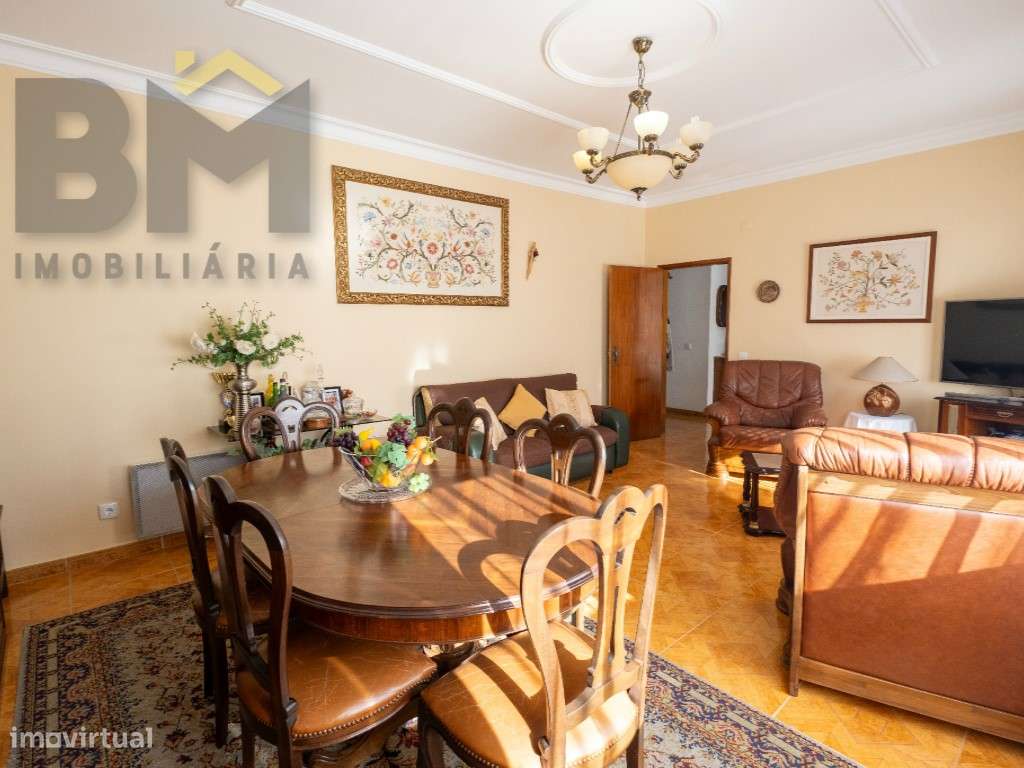 Apartamento T5 no coração da cidade - Grande imagem: 2/25