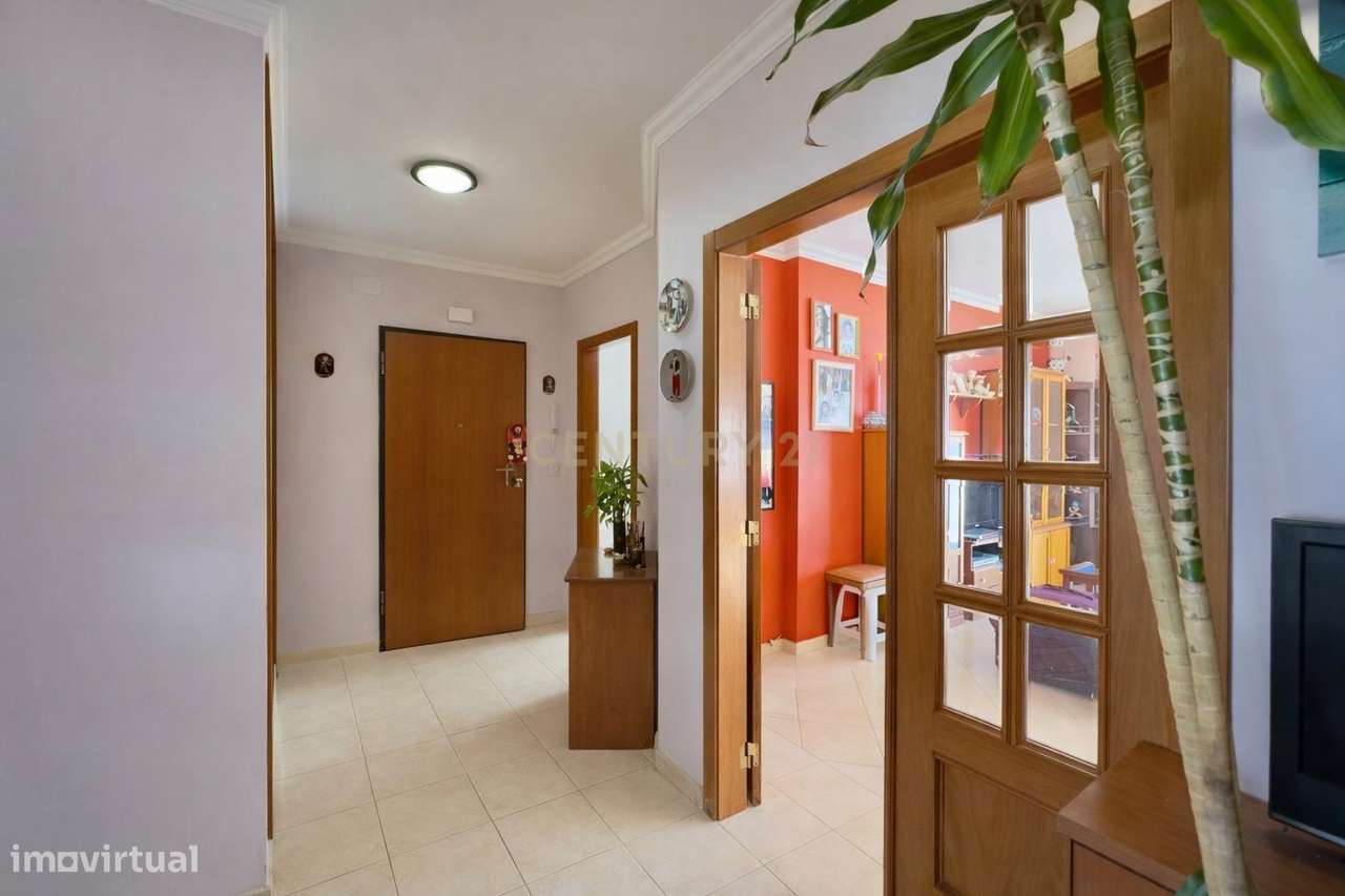 Apartamento T2 com elevador na urbanização Lagoasol - Grande imagem: 3/15