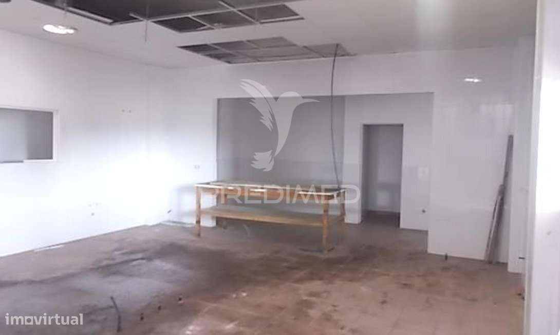 Terreno com edifício em Porto Alto – Benavente - Grande imagem: 4/10