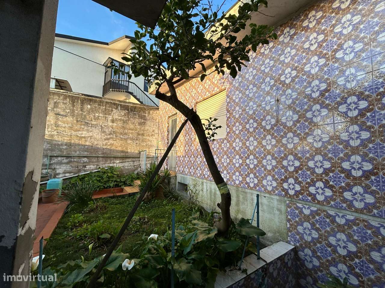 Moradia T5 com 3 frentes Rio Tinto-24