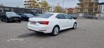 Skoda Superb 2.0 TDI DSG SportLine - 8