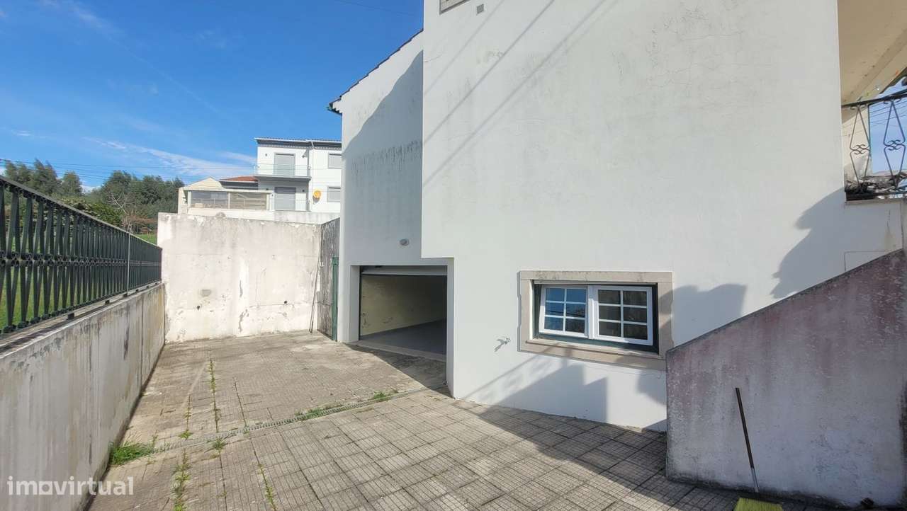Moradia T4 com piscina na Figueira da Foz-30