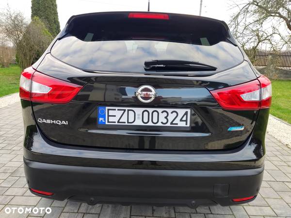 Nissan Qashqai 1.5 dCi TEKNA - 8