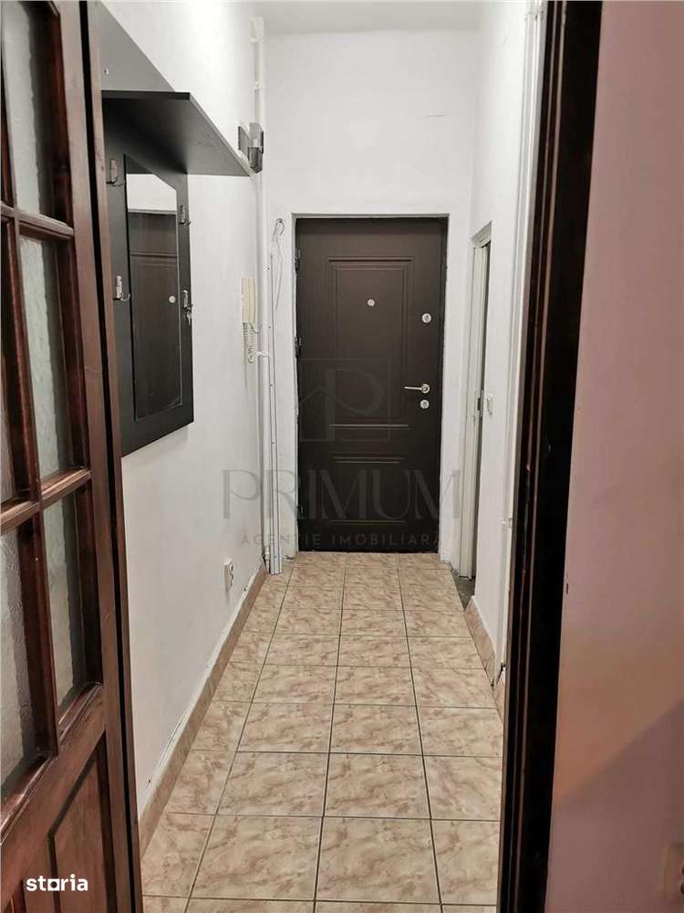 Apartament 1 camera-Decomandat-Central-Medicina-Centrala proprie - Imagine principală: 5/7